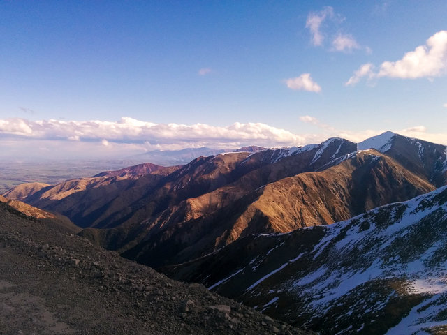 Panoramatic view from the road to Mt. Hutt