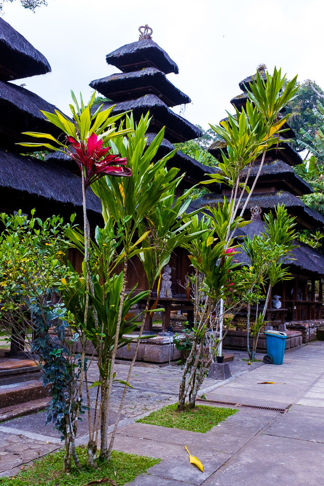 In Luhur Batukaru Temple