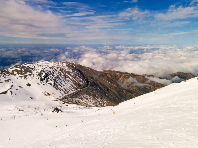 Piste on Mt. Hutt in the morning