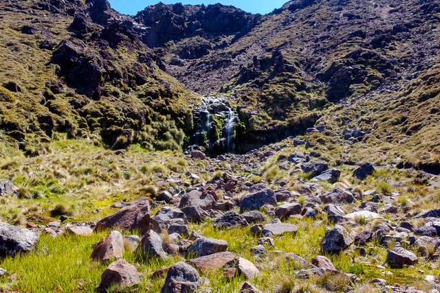 The Soda Springs on the way to the Red Crater