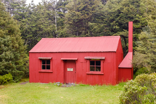The historic Maihohonu hut -- the oldest existing mountain hut in New Zealand