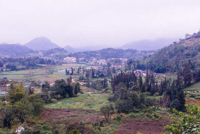 A few minutes of better view - Bac Ho surroundings