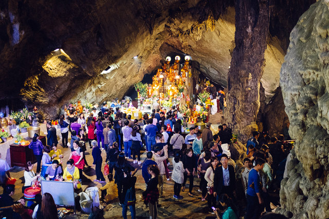 Inside Perfume Pagoda 